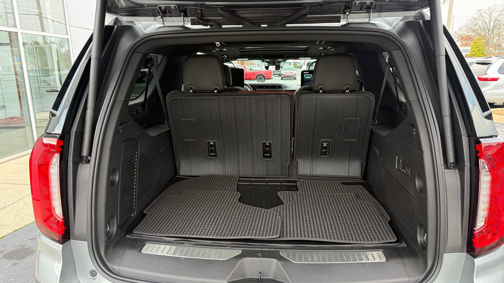Used 2024 GMC Yukon XL Denali Ultimate image 34