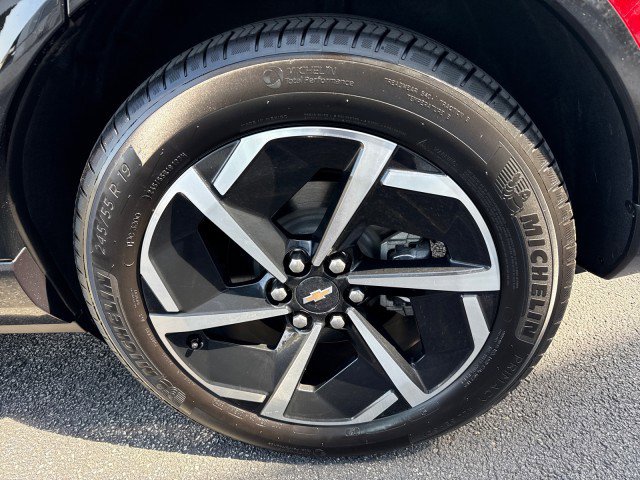 Used 2025 Chevrolet Equinox EV LT w/ Convenience Package FWD image 11