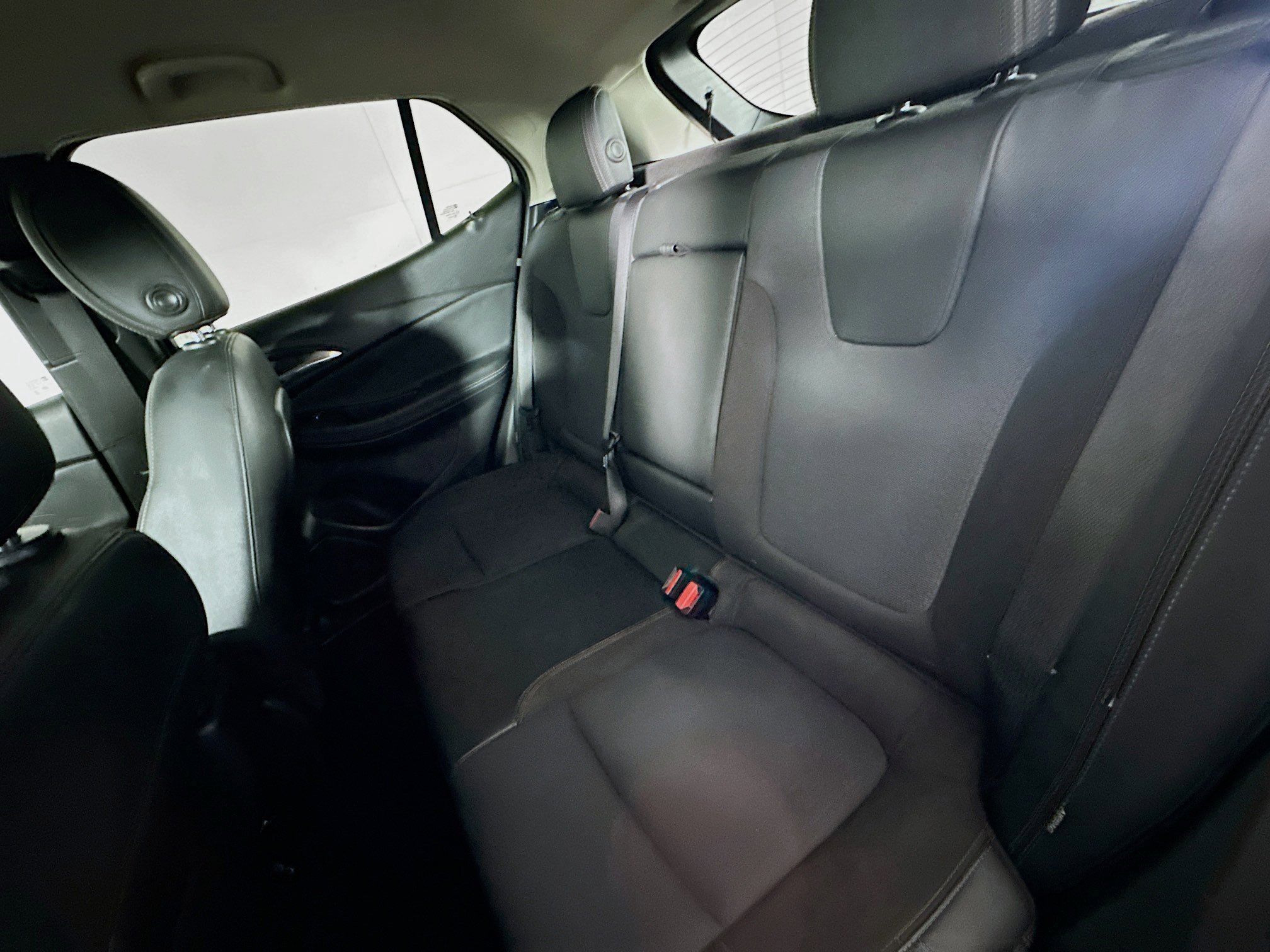 Used 2022 Buick Encore GX Select image 25