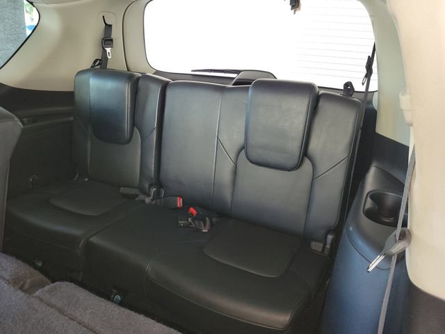 Used 2023 Nissan Armada SV image 7