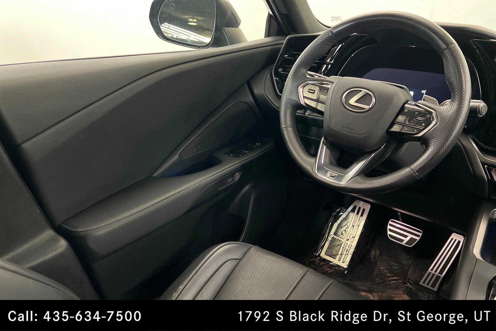 Used 2024 Lexus TX 500h AWD w/ Technology Package image 11