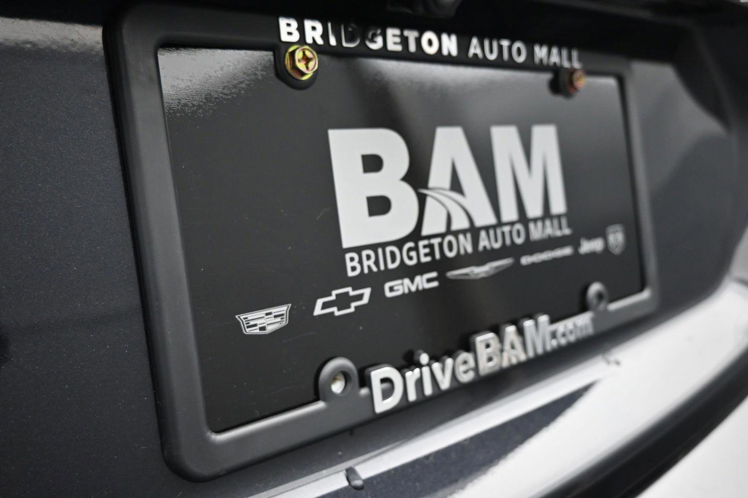 Used 2023 Chevrolet Malibu LT FWD image 7