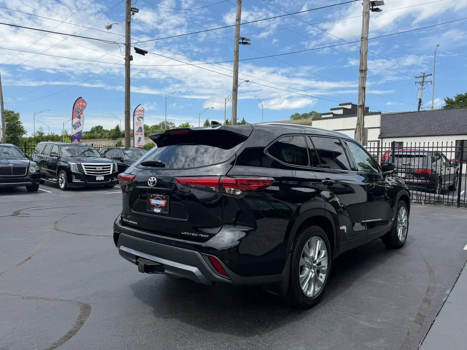 Used 2022 Toyota Highlander Limited AWD/4WD image 6