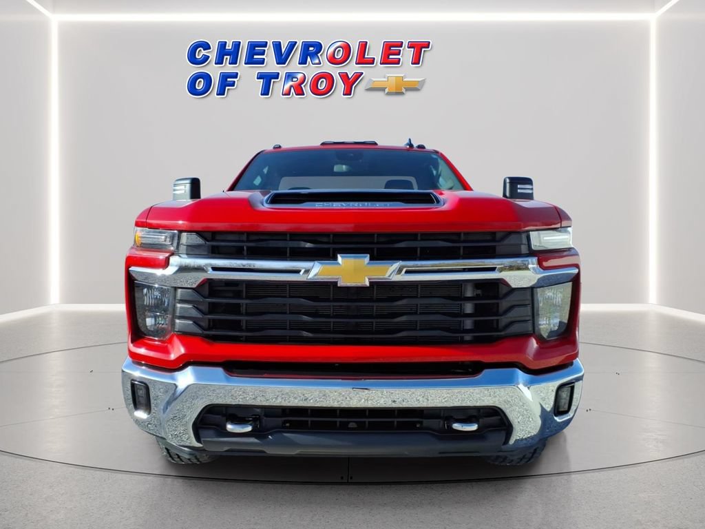 Used 2025 Chevrolet Silverado 3500 LT w/ Convenience Package AWD/4WD image 2