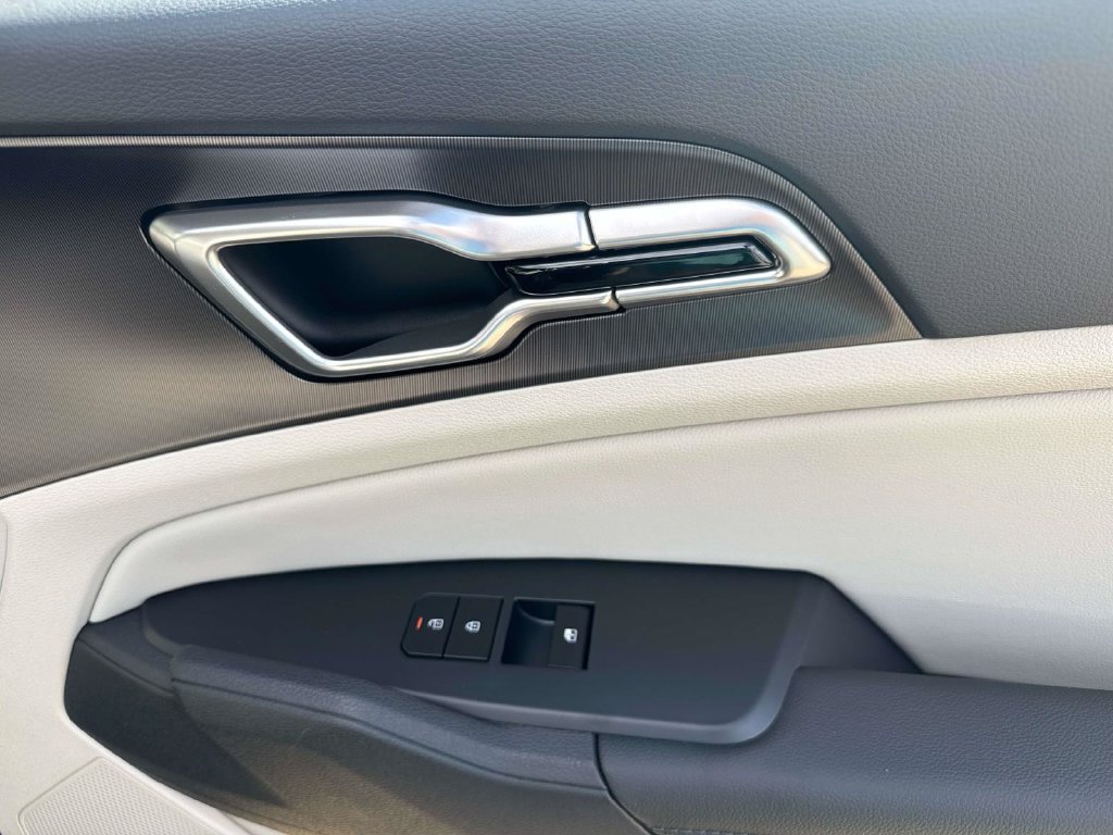 New 2026 Kia Sportage EX FWD image 16