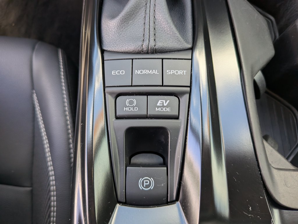 Used 2026 Toyota Camry SE FWD image 27