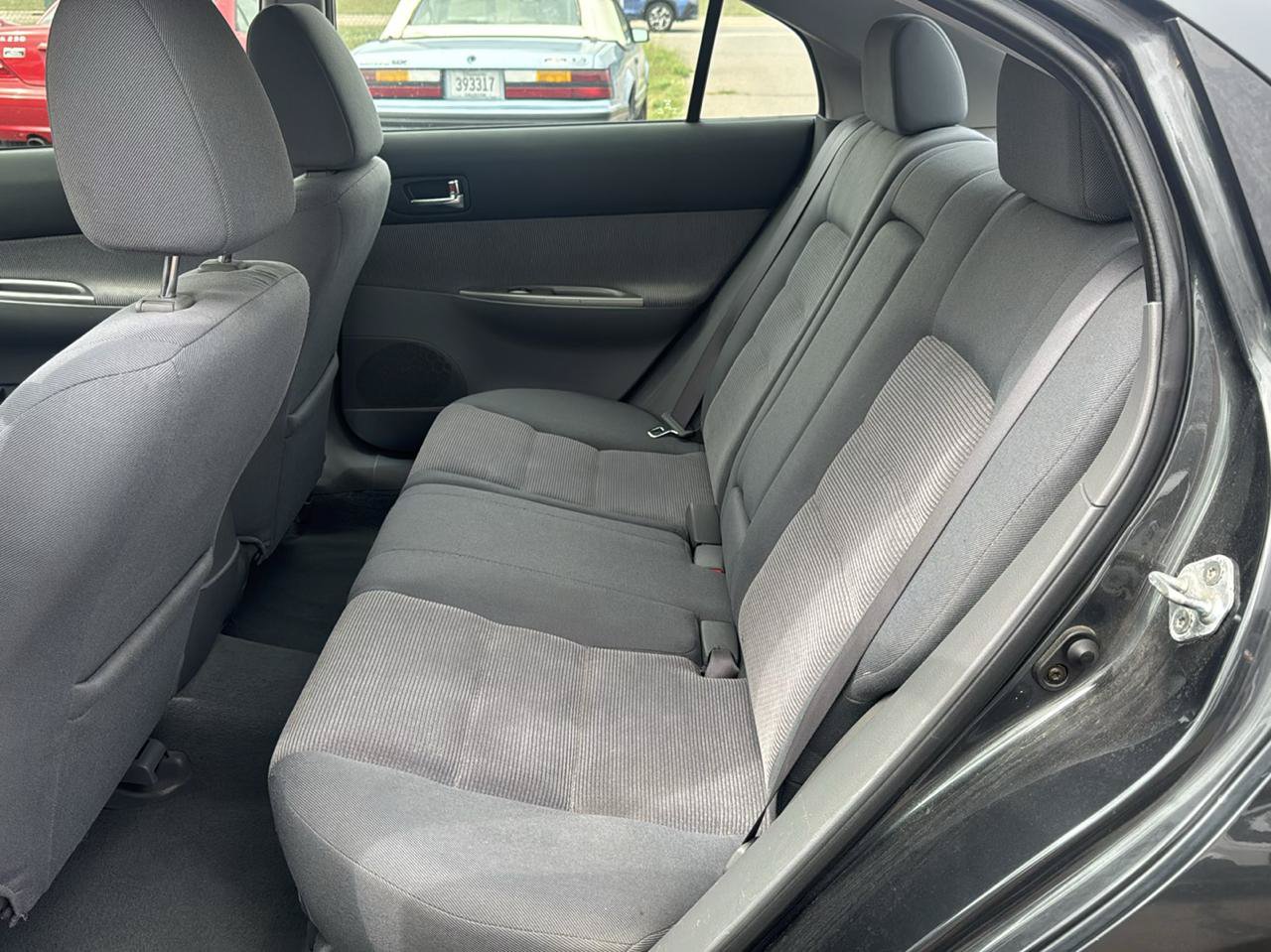 Used 2004 MAZDA MAZDA6 i FWD image 11