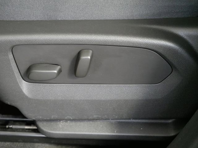 Used 2023 Buick Envision Avenir image 17