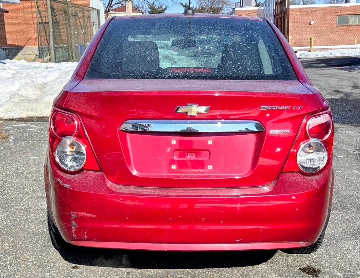 Used 2015 Chevrolet Sonic LT FWD image 7