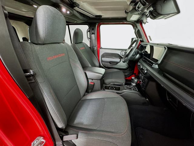 Used 2025 Jeep Wrangler Unlimited Rubicon AWD/4WD image 27
