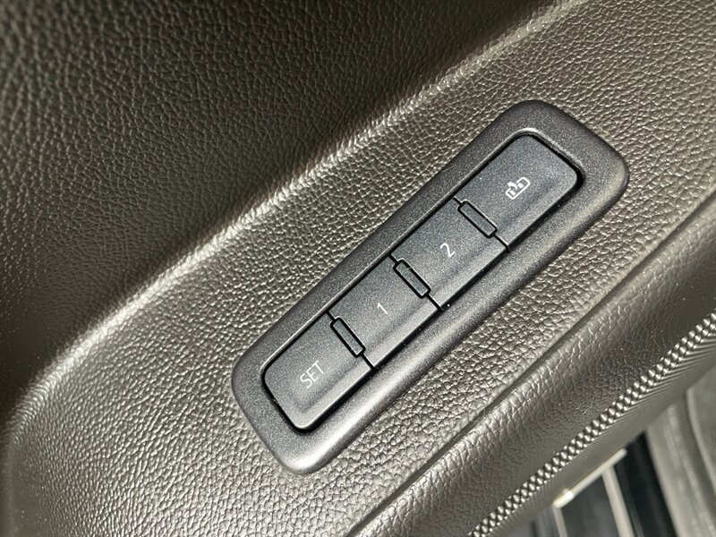 Used 2020 Chevrolet Suburban Premier image 26