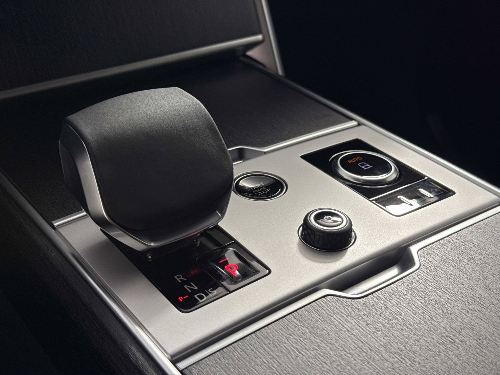 New 2027 Land Rover Range Rover SE AWD/4WD image 31