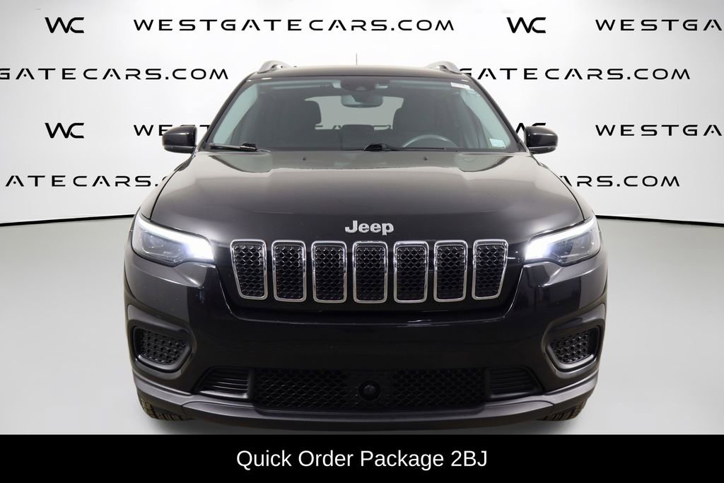 Used 2021 Jeep Cherokee Latitude image 2