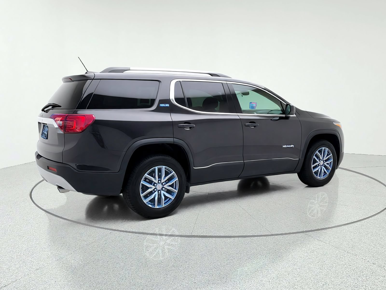 Used 2017 GMC Acadia SLE FWD image 8