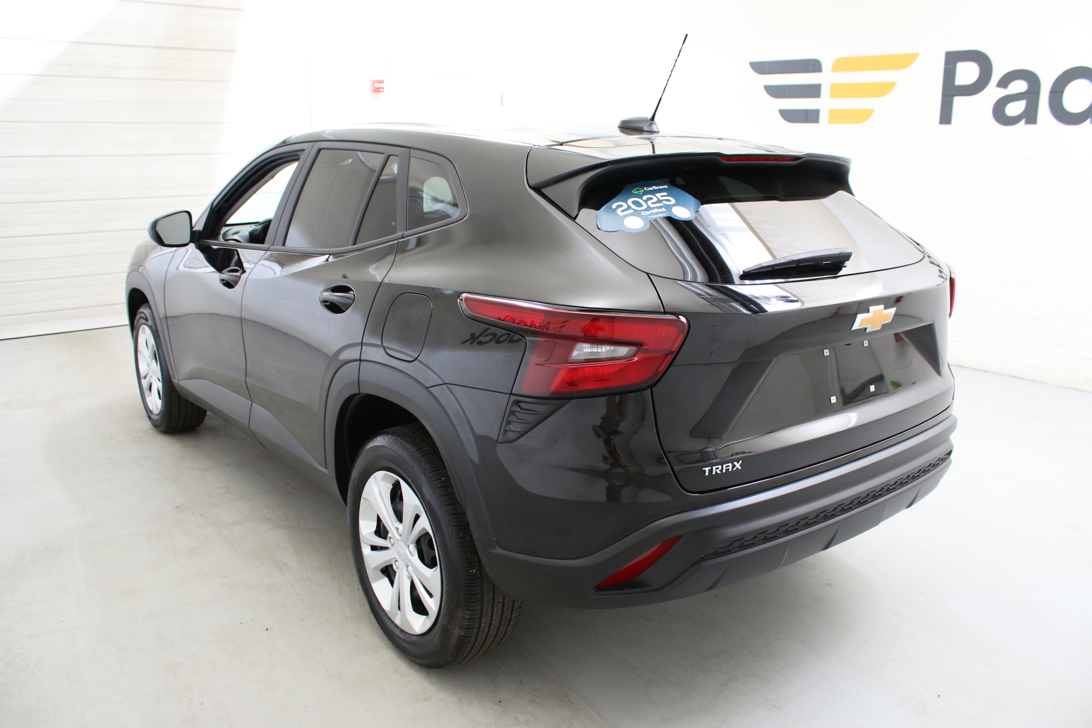 Certified 2025 Chevrolet Trax LS FWD image 7