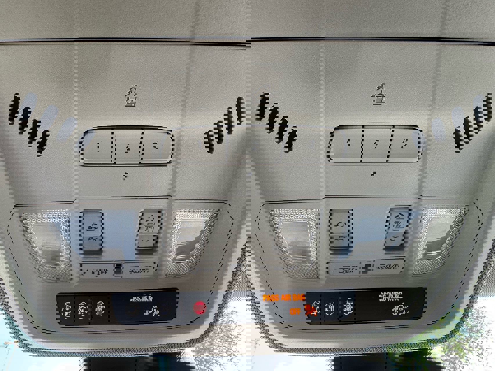 Used 2020 Cadillac XT4 Premium Luxury w/ Driver Awareness Package FWD image 23