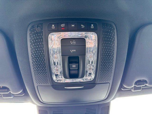 Used 2021 Mercedes-Benz GLS 450 4MATIC image 13