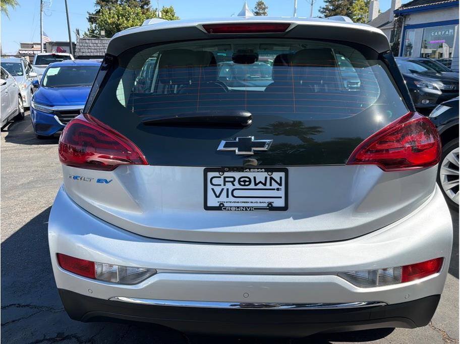 Used 2020 Chevrolet Bolt Premier w/ Infotainment Package FWD image 22