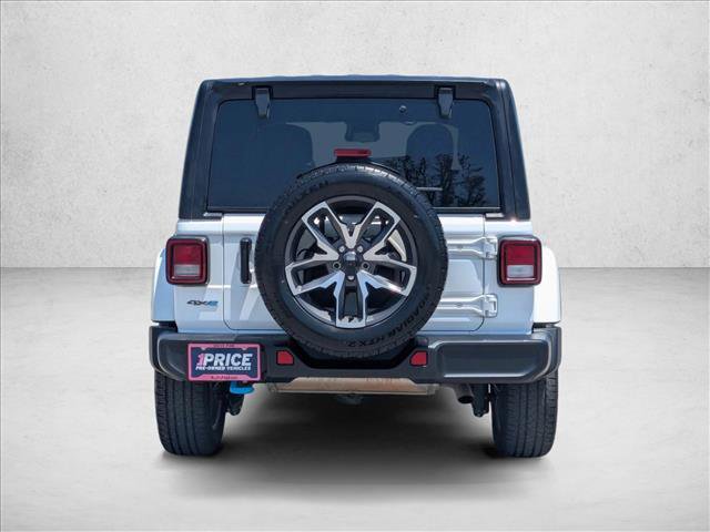Used 2024 Jeep Wrangler Unlimited AWD/4WD image 7