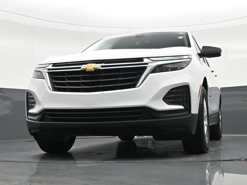 Used 2024 Chevrolet Equinox LS FWD image 32