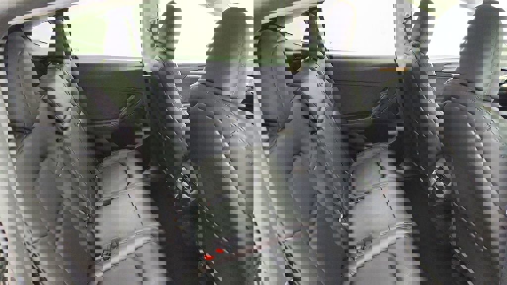 Used 2024 Tesla Model Y Long Range image 26