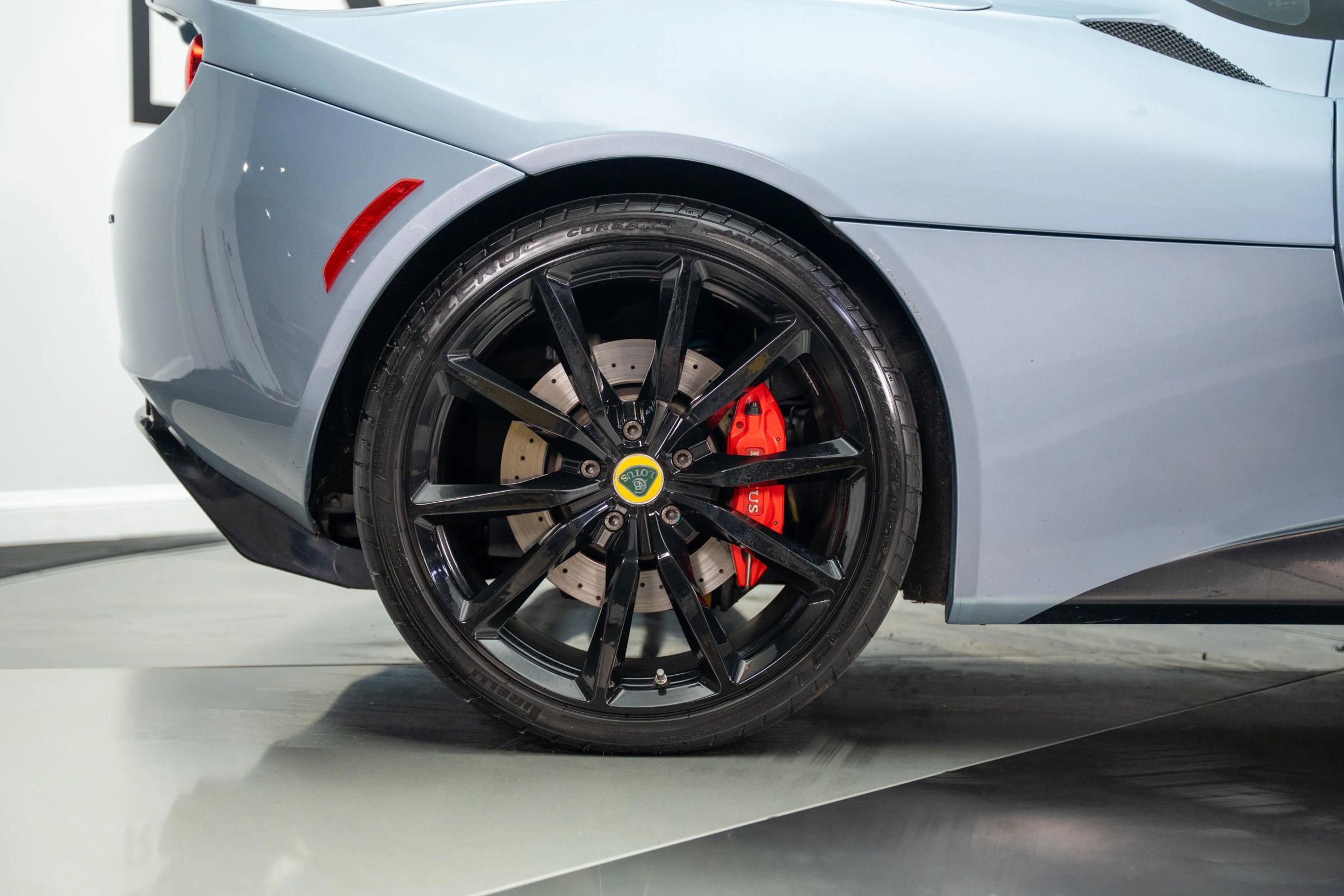 Used 2014 Lotus Evora image 25