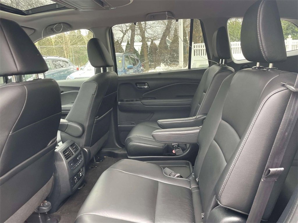 Certified 2022 Honda Pilot Touring image 11