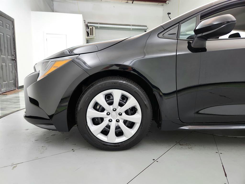 Used 2026 Toyota Corolla LE FWD image 31