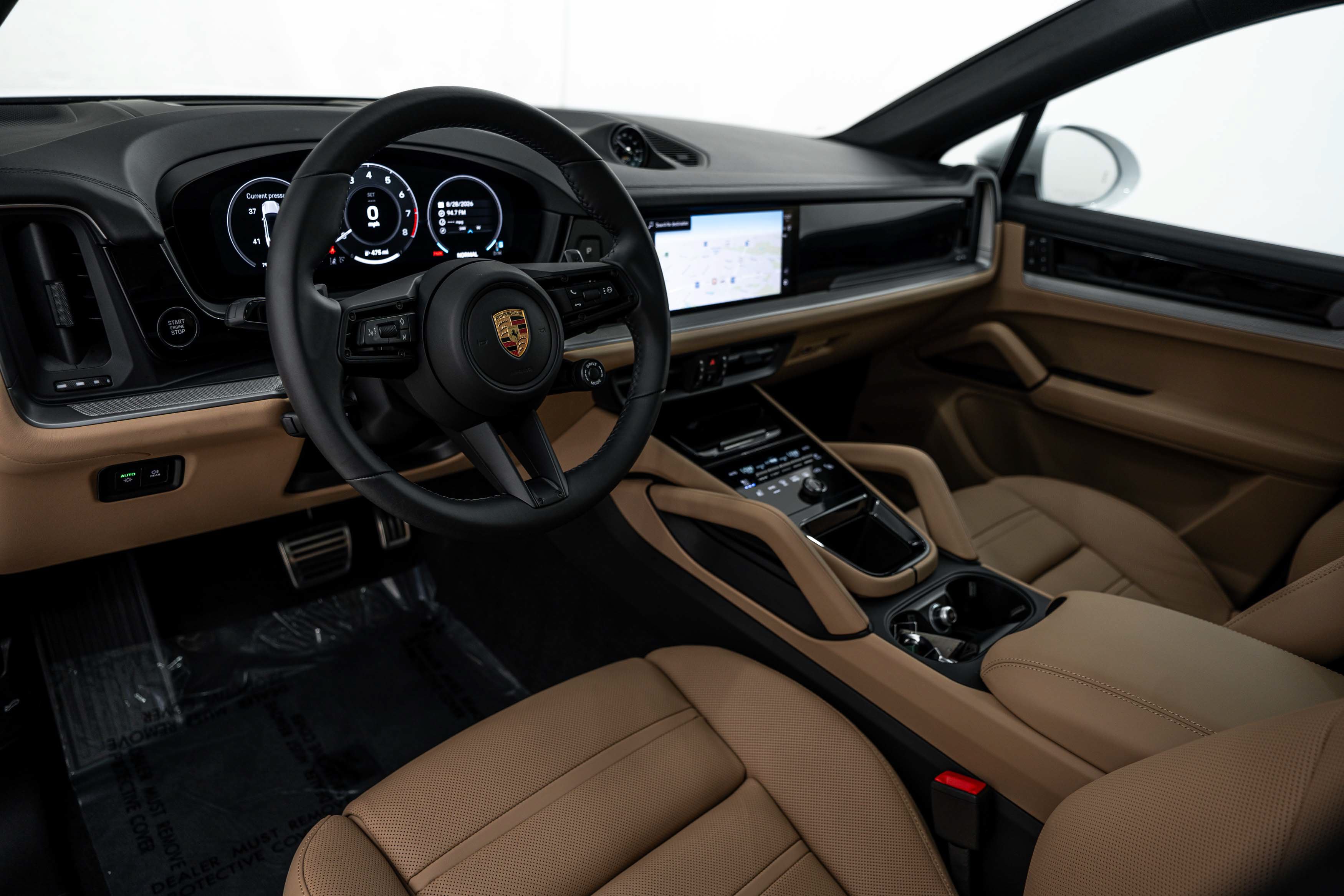Certified 2026 Porsche Cayenne S AWD/4WD image 4