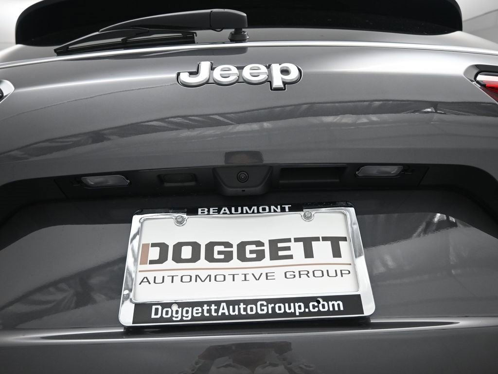 New 2025 Jeep Grand Cherokee L Laredo w/ Luxury Tech Group I image 29