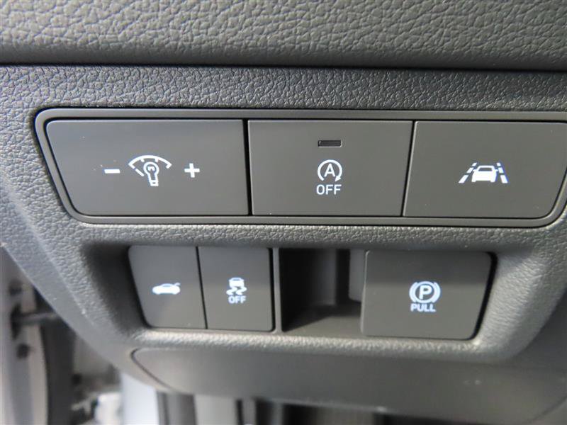 Used 2023 Hyundai Sonata SE w/ Preferred Accessory Package FWD image 16