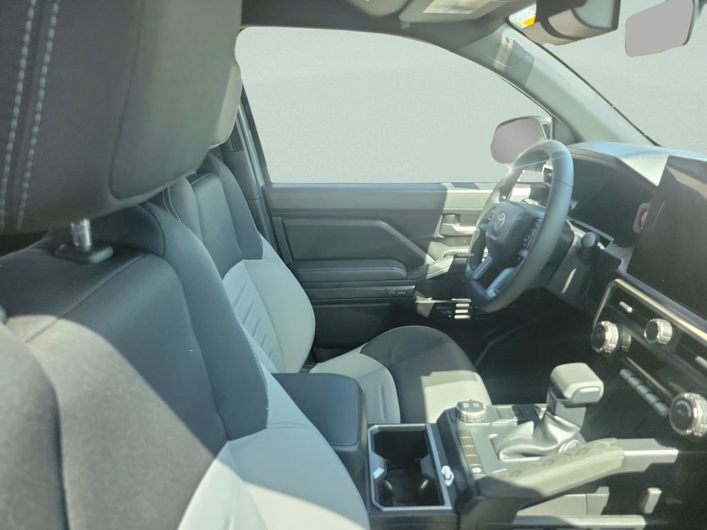 Certified 2025 Toyota Tacoma TRD Sport image 9