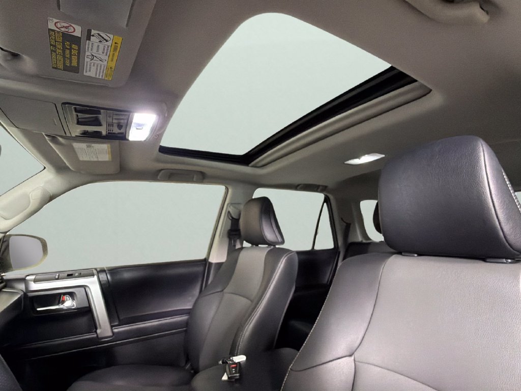 Used 2022 Toyota 4Runner SR5 Premium w/ Moonroof Package RWD image 28