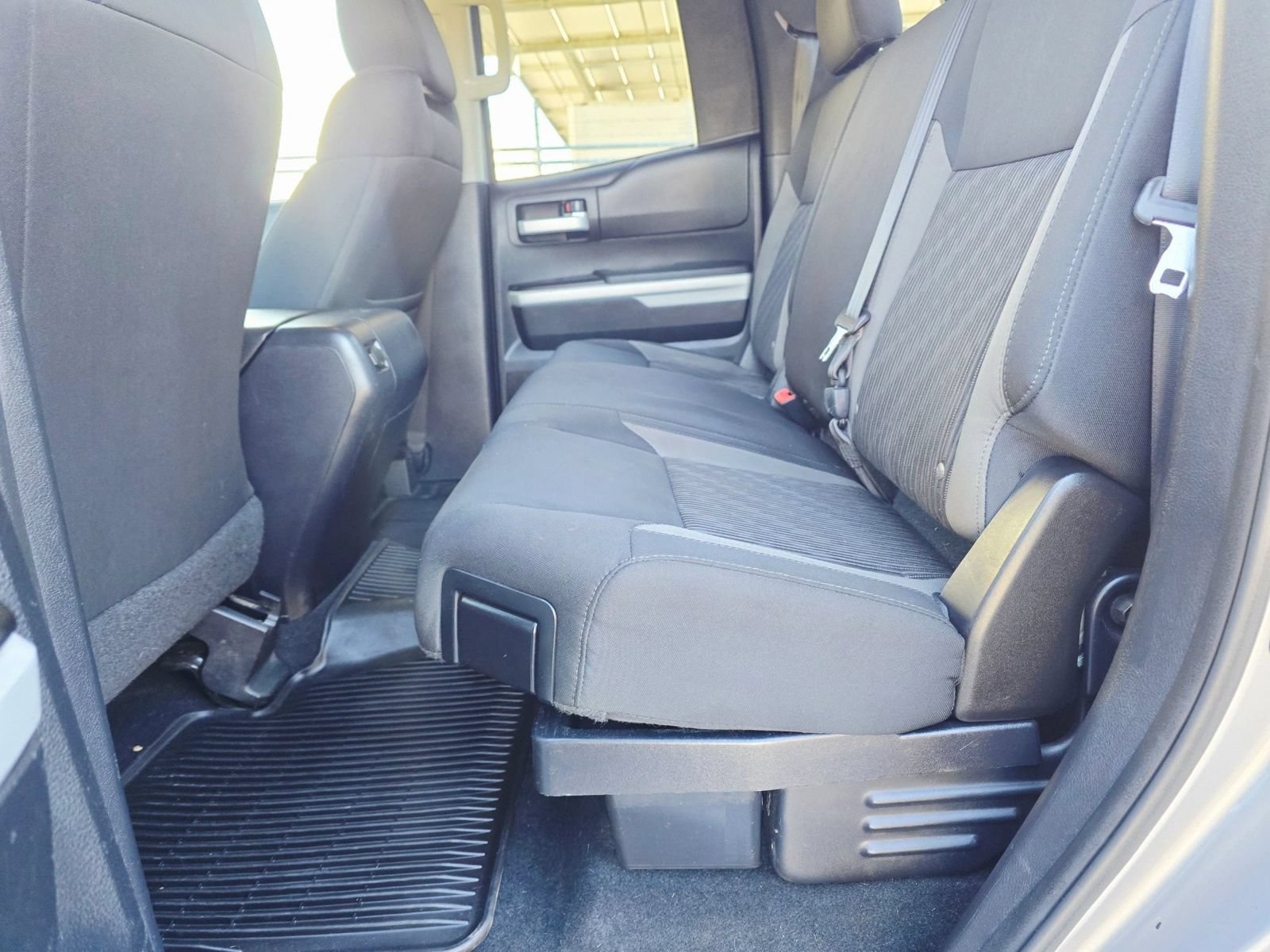 Used 2017 Toyota Tundra SR5 w/ SR5 Upgrade Package RWD image 40