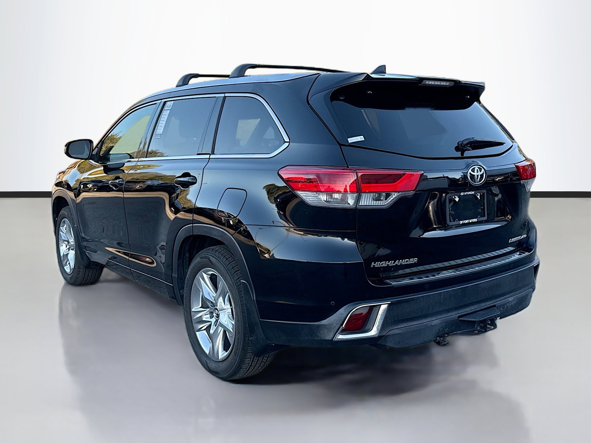 Used 2019 Toyota Highlander Limited image 5