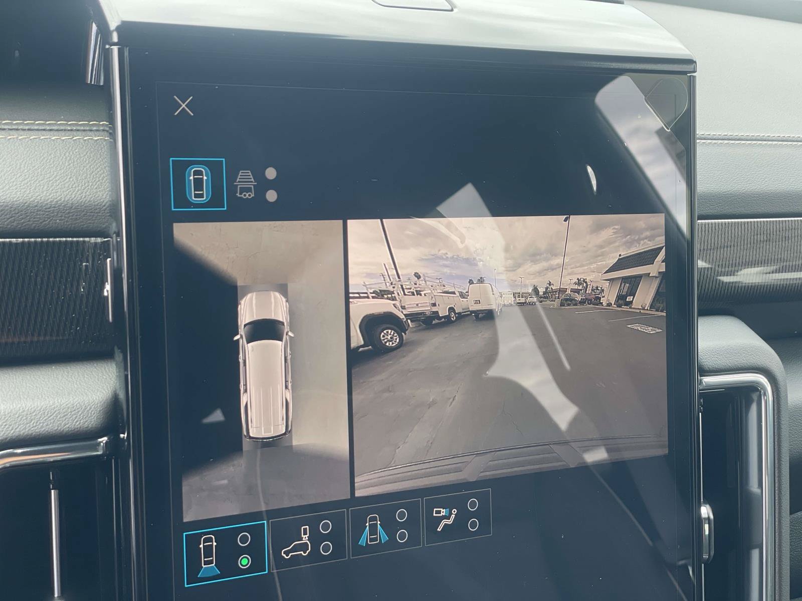 New 2026 GMC Yukon XL Elevation RWD image 14