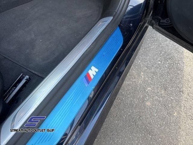 Used 2022 BMW 750i xDrive w/ Executive Package AWD/4WD image 19