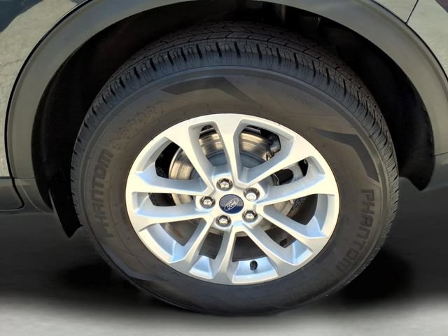 Certified 2022 Ford Escape SE w/ Cold Weather Package AWD/4WD image 7