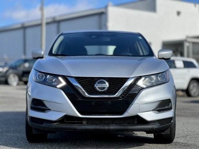 Used 2021 Nissan Rogue Sport S image 2