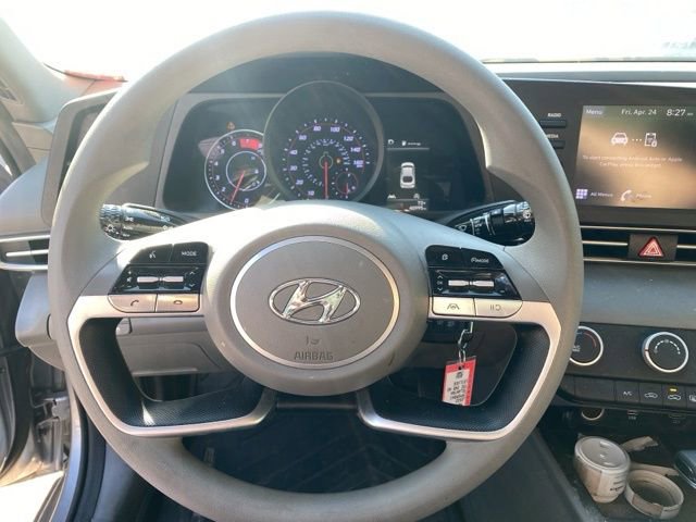 Used 2022 Hyundai Elantra SE w/ Cargo Package FWD image 22