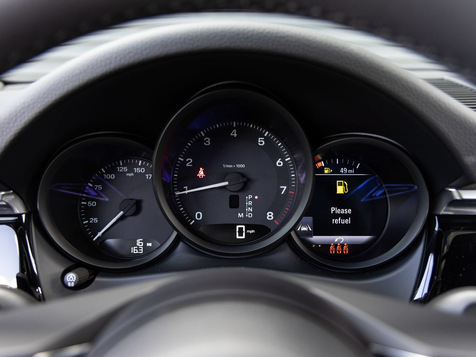 Certified 2026 Porsche Macan AWD/4WD image 13