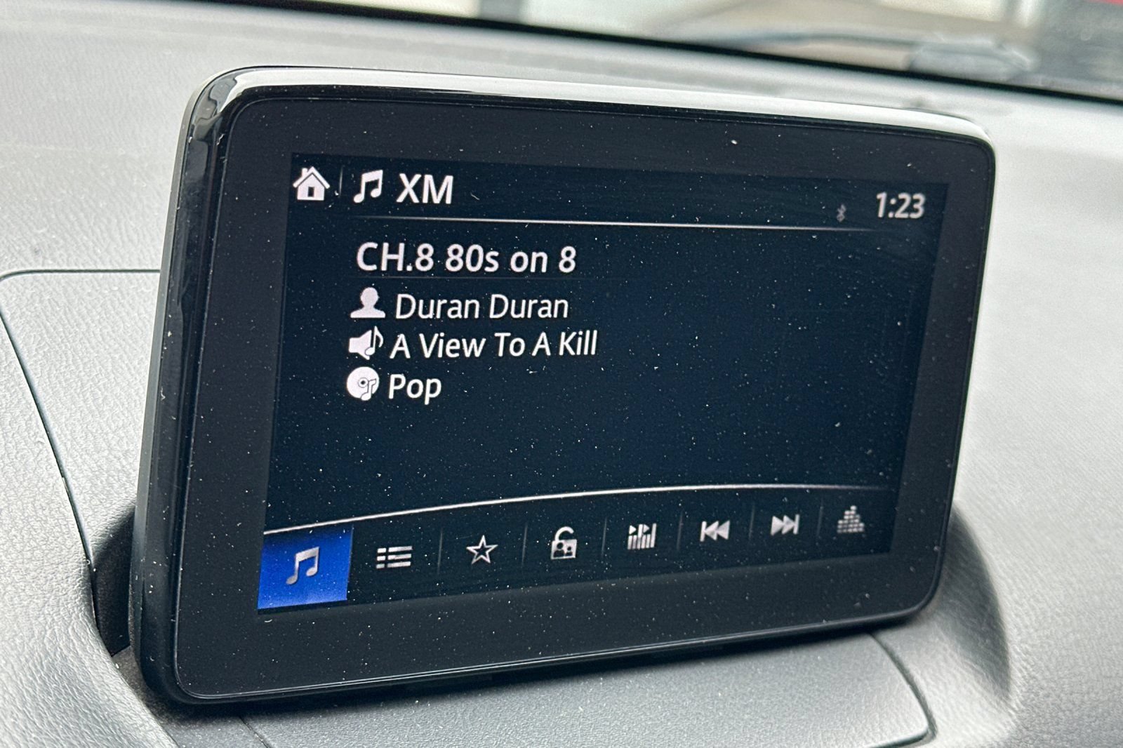Used 2019 Toyota Yaris LE FWD image 18