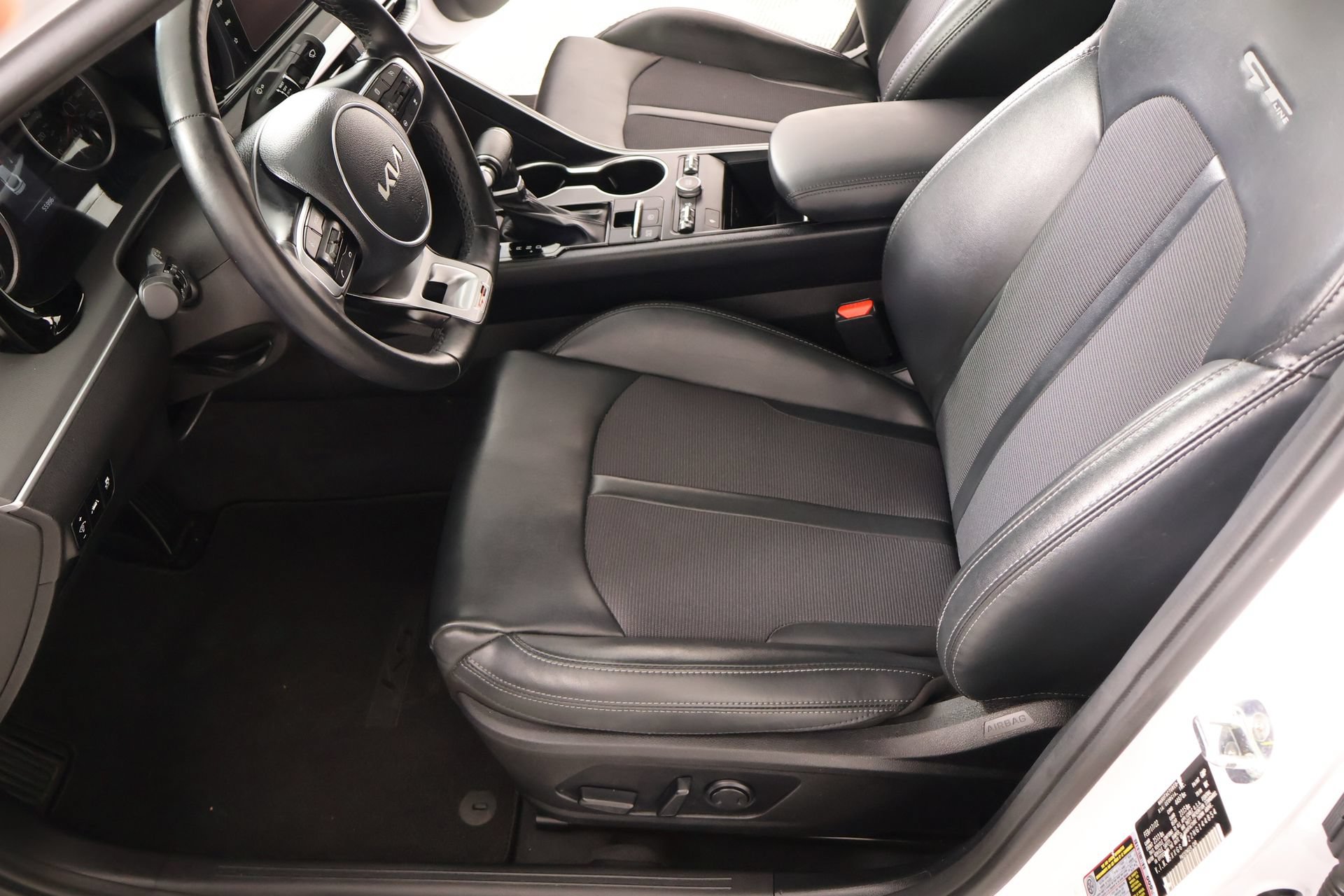 Used 2022 Kia K5 GT-Line w/ GT-Line Awd Premium Package image 12