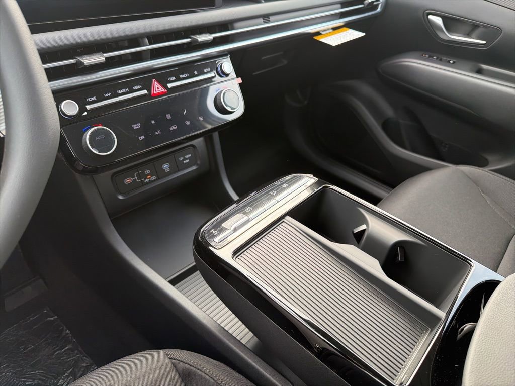 New 2026 Hyundai Tucson Blue SE image 28