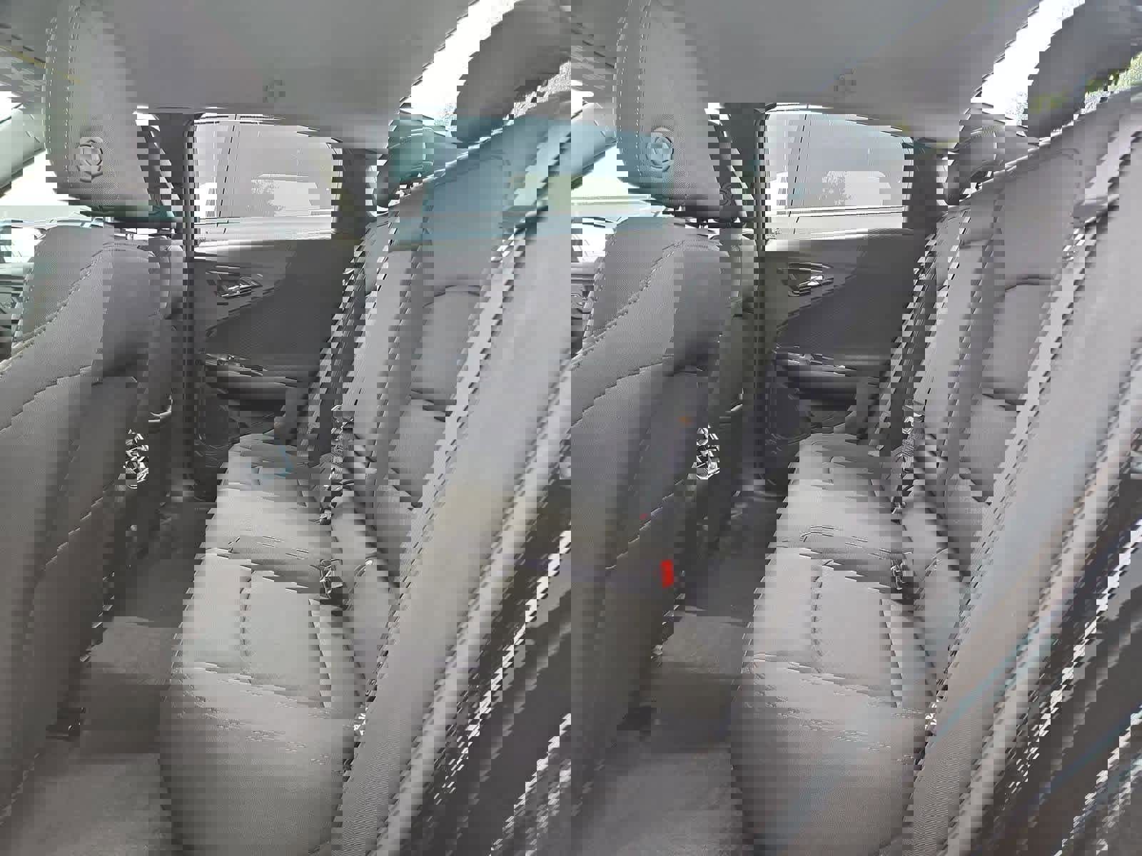 Used 2024 Chevrolet Malibu LT image 19