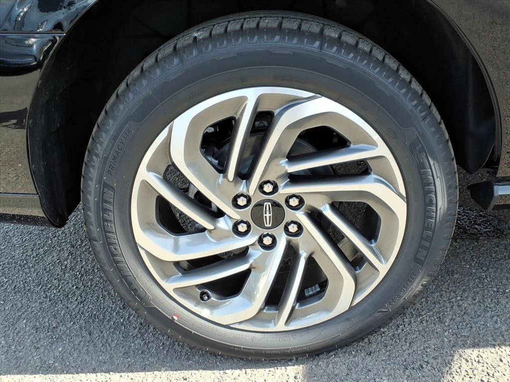 New 2025 Lincoln Navigator Reserve image 8