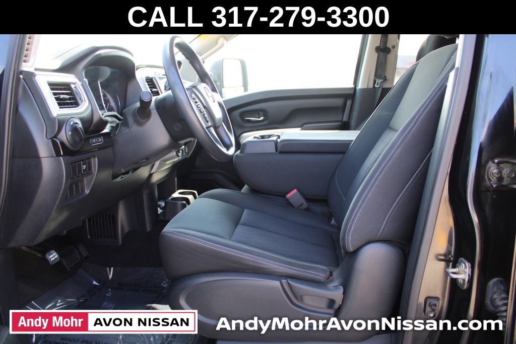 Used 2018 Nissan Titan SV AWD/4WD image 15