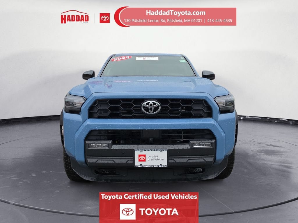 Certified 2025 Toyota 4Runner TRD Off-Road AWD/4WD image 9