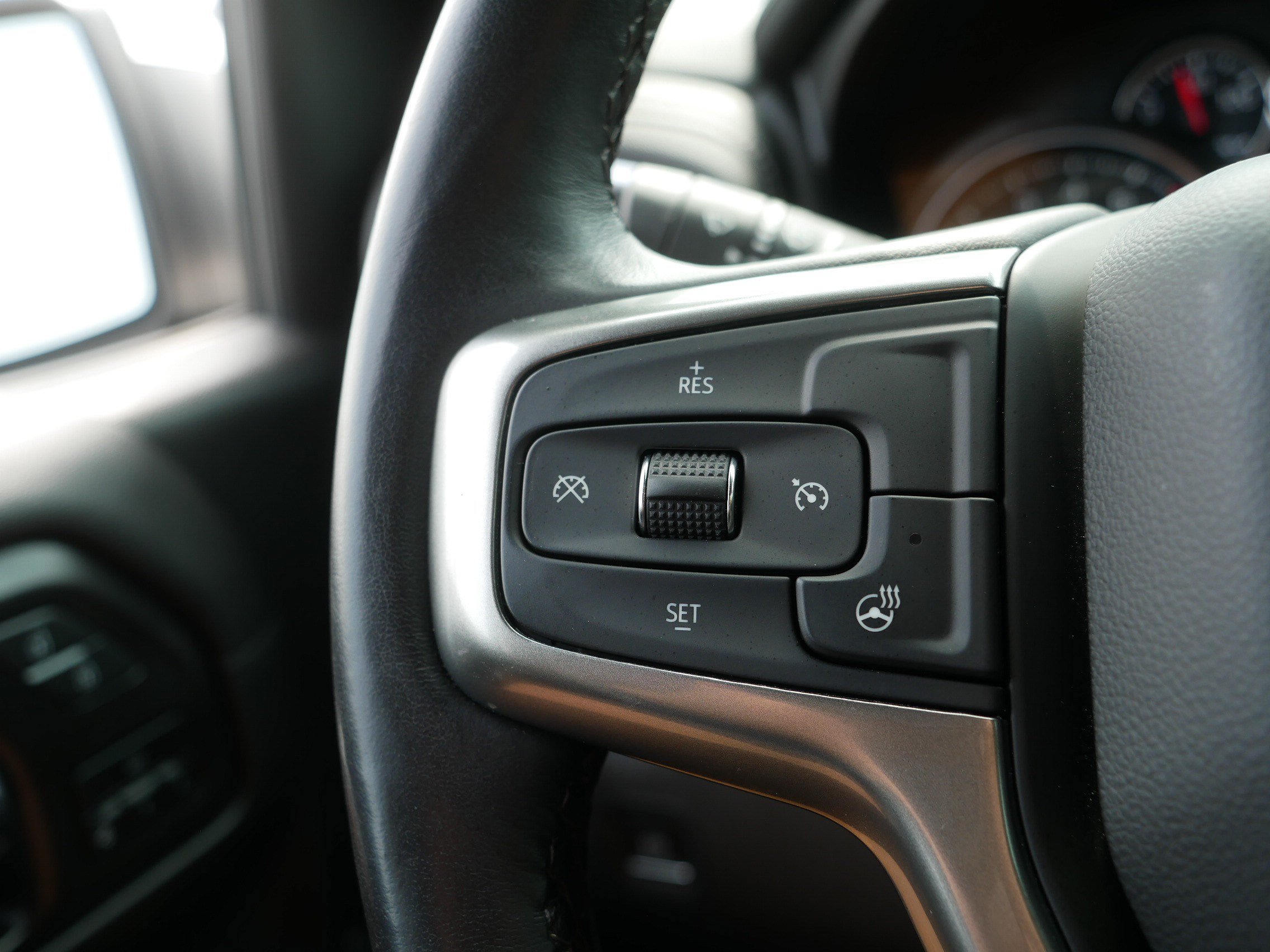 Used 2021 Chevrolet Silverado 1500 LTZ AWD/4WD image 28