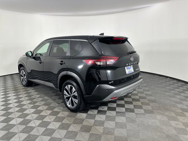 Used 2023 Nissan Rogue SV image 4